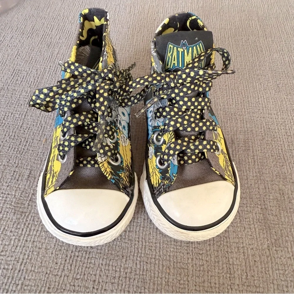 Converse Babies Batman Chuck Taylor All Star High Top Sneakers Black Yellow Sz 4